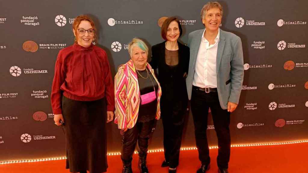 Cristina Maragall, presidenta de la Fundación Pasqual Maragall; la presidenta de la Fundación Uszheimer, Neus Rodríguez; la actriz Carme Elías y el presidente del Brain Film Fest, Albert Solé /