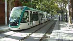 Convoy del TramBesòs a su paso por la calle Wellington