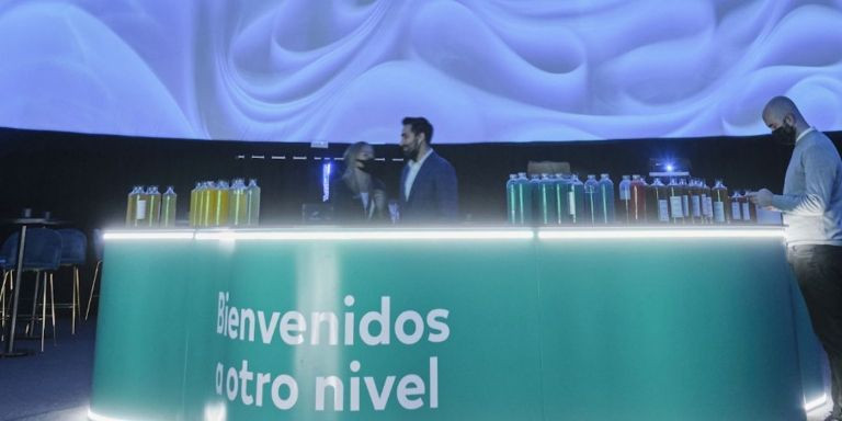 Barra de cócteles en uno de los eventos de IQOS ILUMA en Barcelona / CEDIDA