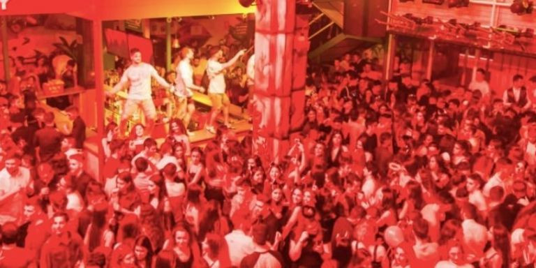 Una de las fiestas de la discoteca Malalts de Festa / MALALTS DE FESTA 