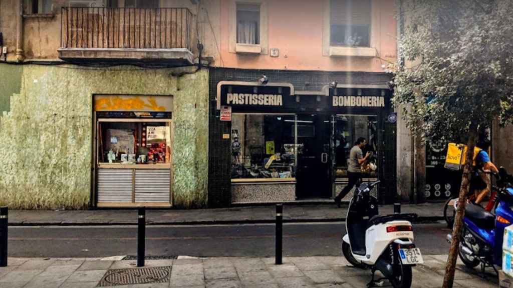 Fachada de la mítica Pastelería Fàbrega del Raval / GOOGLE MAPS