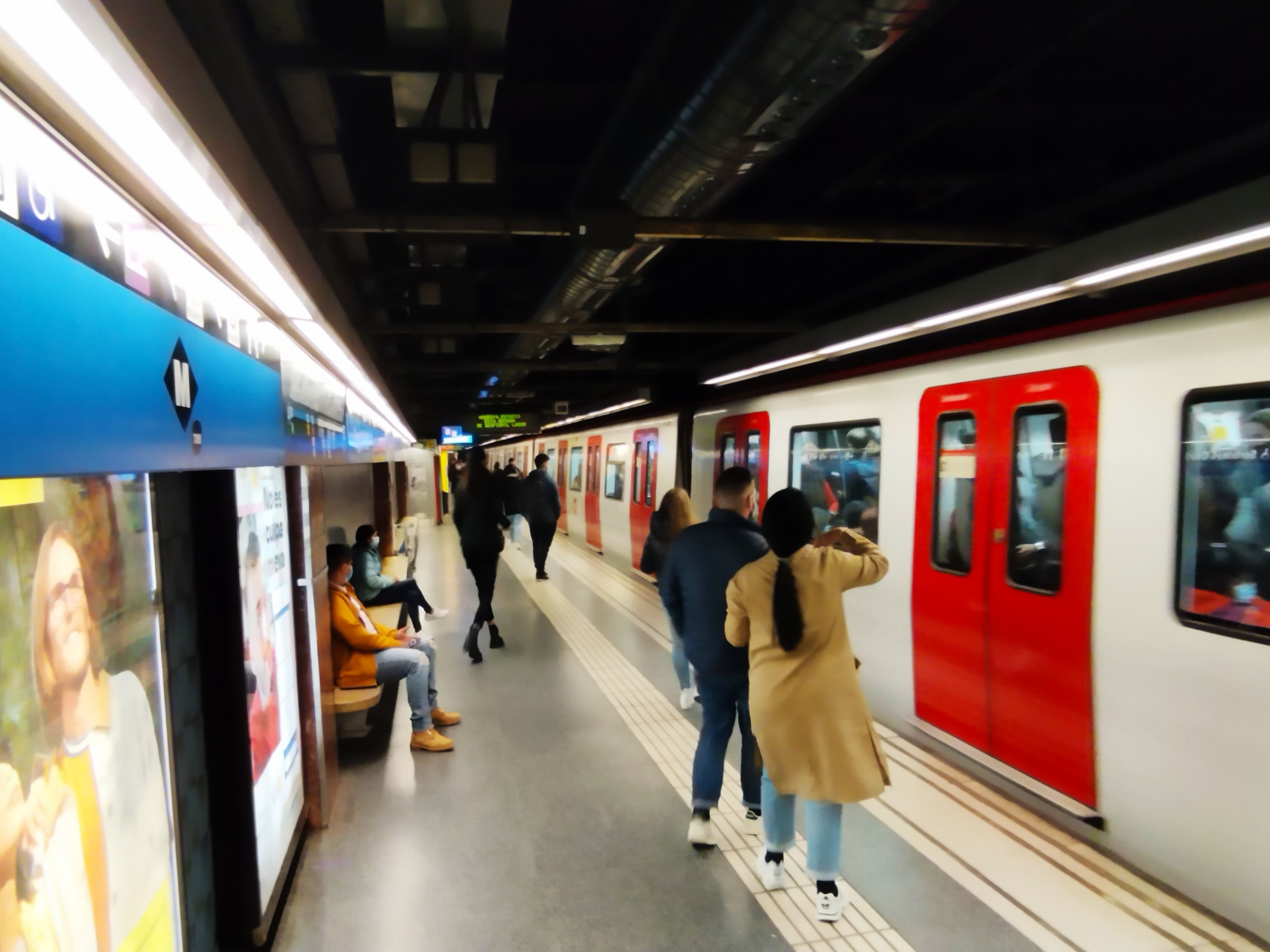 La estación de Sagrada Família de la L5, una de las afectadas por el corte de este abril / METRÓPOLI - JORDI SUBIRANA