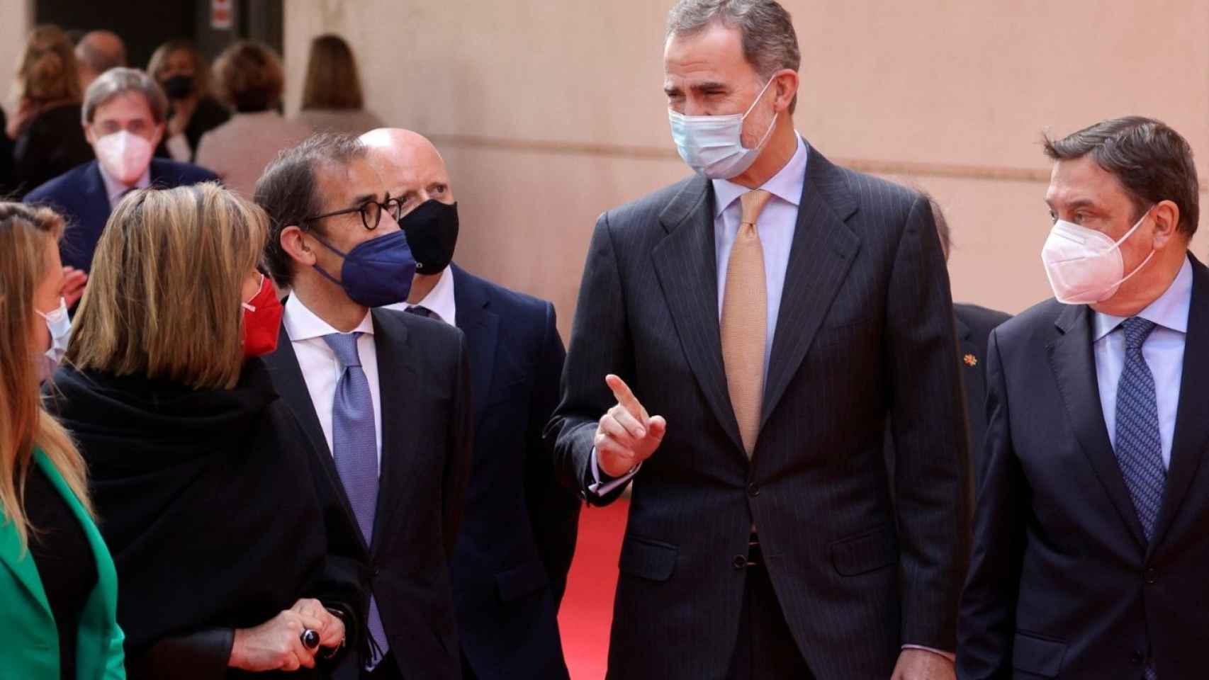 El Rey inaugura el salón Alimentaria sin el recibimiento de Colau / EFE - Quique Garcia