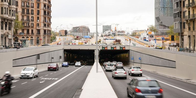 Coches circulan en ambos sentidos del túnel de Glòries / AYUNTAMIENTO DE BARCELONA