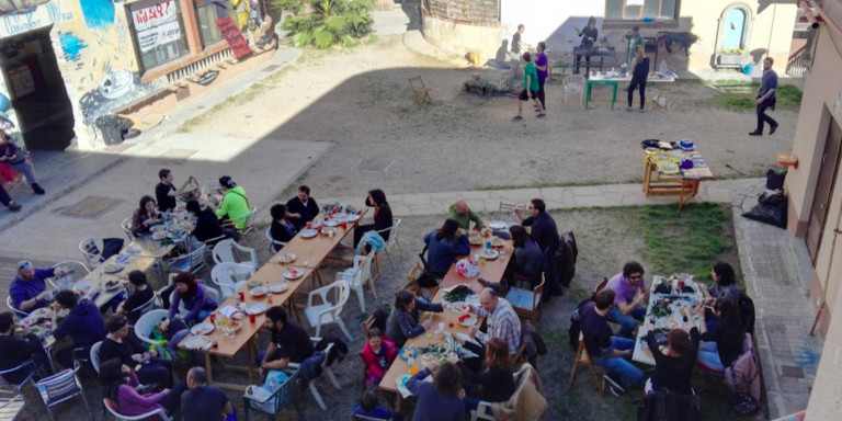 Comida popular en el recinto fabril de Can Sampere / GOOGLE MAPS