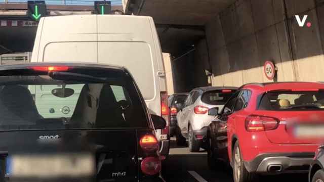 El colapso en el túnel de Glòries desde el coche de Eva Parera / VALENTS