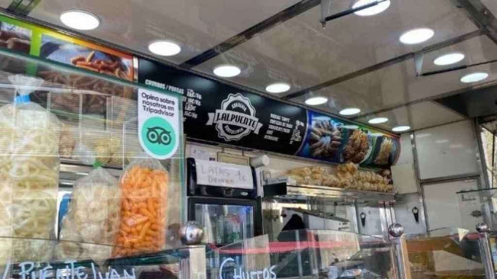 Puesto de la churrería de Juan Alpuente / METRÓPOLI