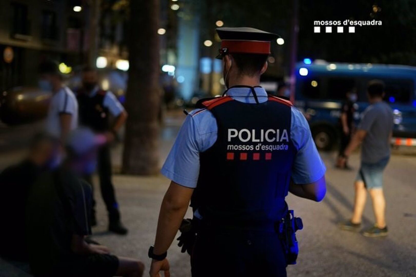 Agente de los Mossos d'Esquadra en Sant Antoni / MOSSOS D'ESQUADRA