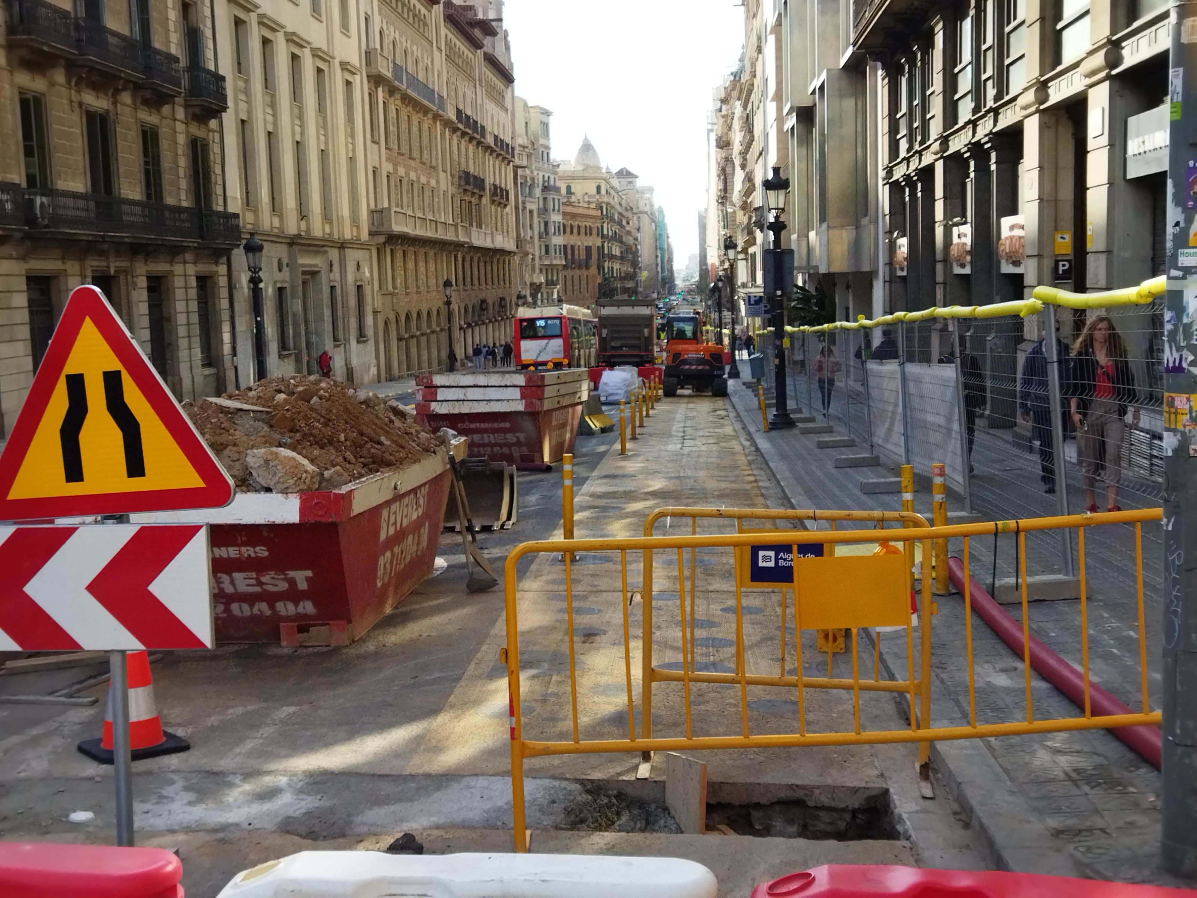 Eliminación del carril peatonal en vía Laietana / METRÓPOLI - JORDI SUBIRANA