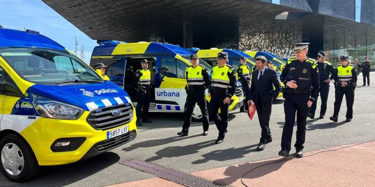 Albert Batlle, durante la presentación de los nuevos vehículos de la Guardia Urbana / AYUNTAMIENTO DE BARCELONA