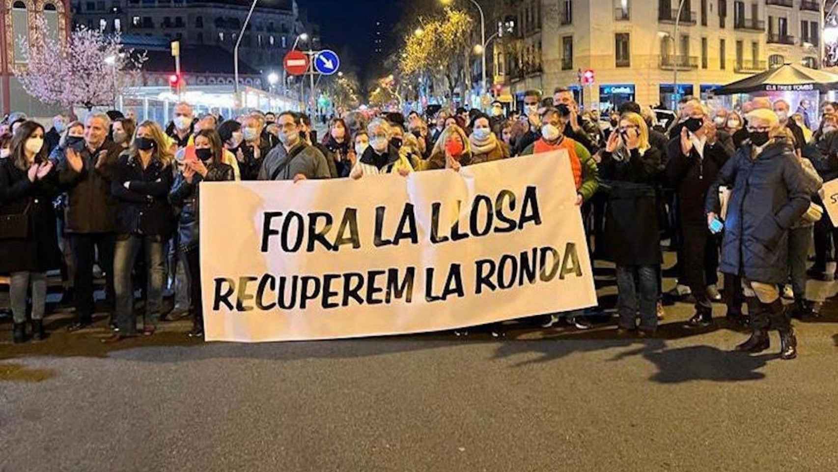 Protesta de vecinos y concejales contra la losa de Sant Antoni / CEDIDA