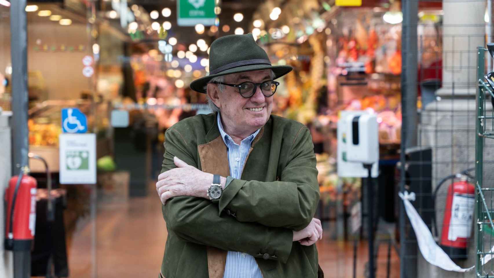 El influencer 'foodie' Rafuel en el mercat de Galvany