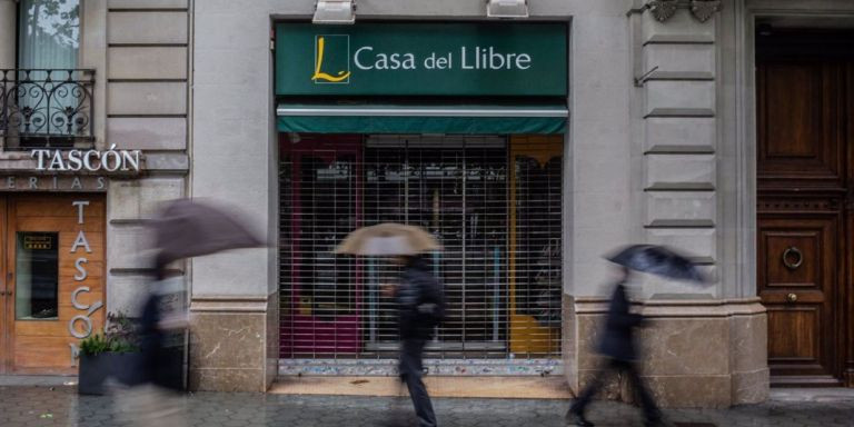 Fachada de una librería de la Casa del Libro cerrada por la pandemia del Covid-19 / EUROPA PRESS