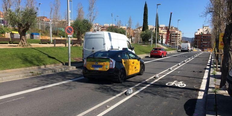 Tramo del carril bici de la Ronda del Guinardó / METRÓPOLI - RP