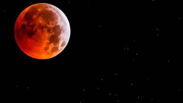 Imagen de archivo de un eclipse total de luna