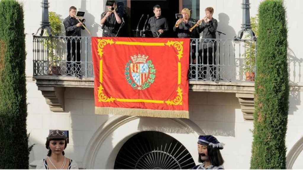 Pregón de las 'Festes de maig' en una edición anterior / AJUNTAMENT DE BADALONA