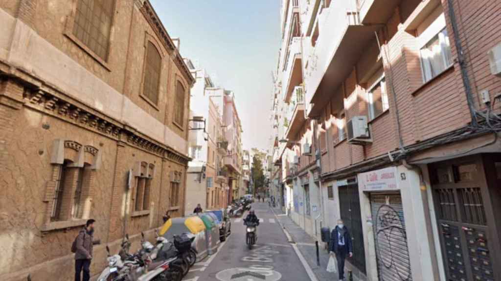 La calle Begur del barrio de Sants-Badal / GOOGLE MAPS