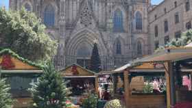 Un mercado navideño sorprende en la Catedral de Barcelona / TWITTER - MAGDA CASAMITJANA