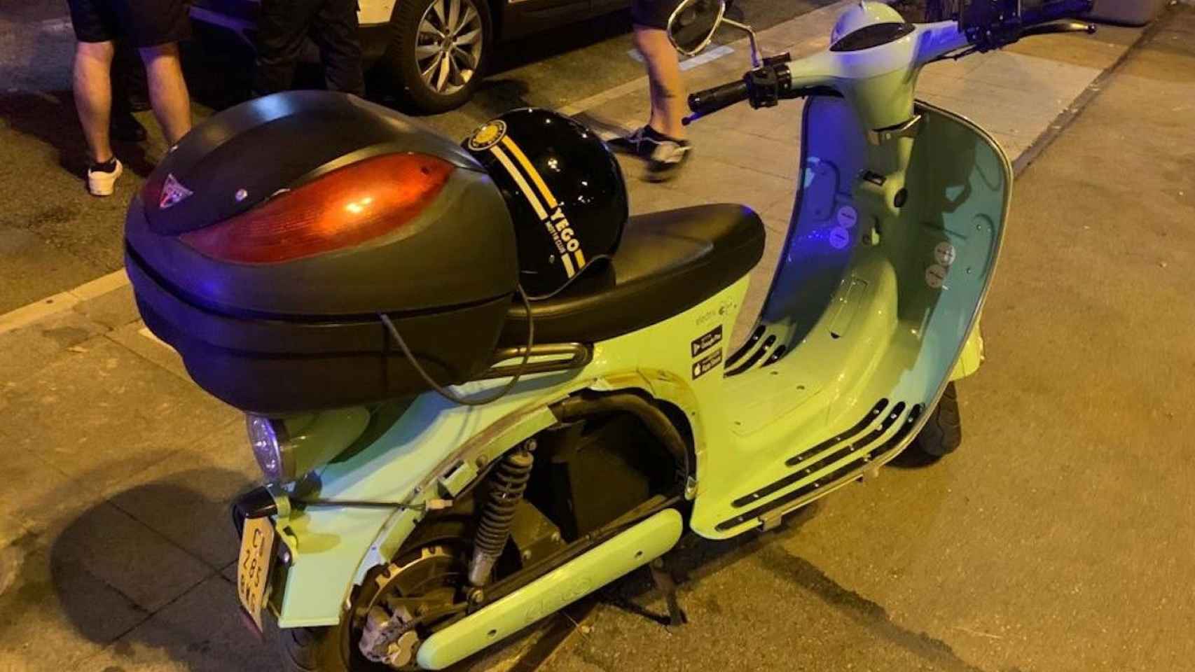 Moto con la que huyó el ladrón y fue localizado con la geolocalización de un móvil / MOSSOS D'ESQUADRA