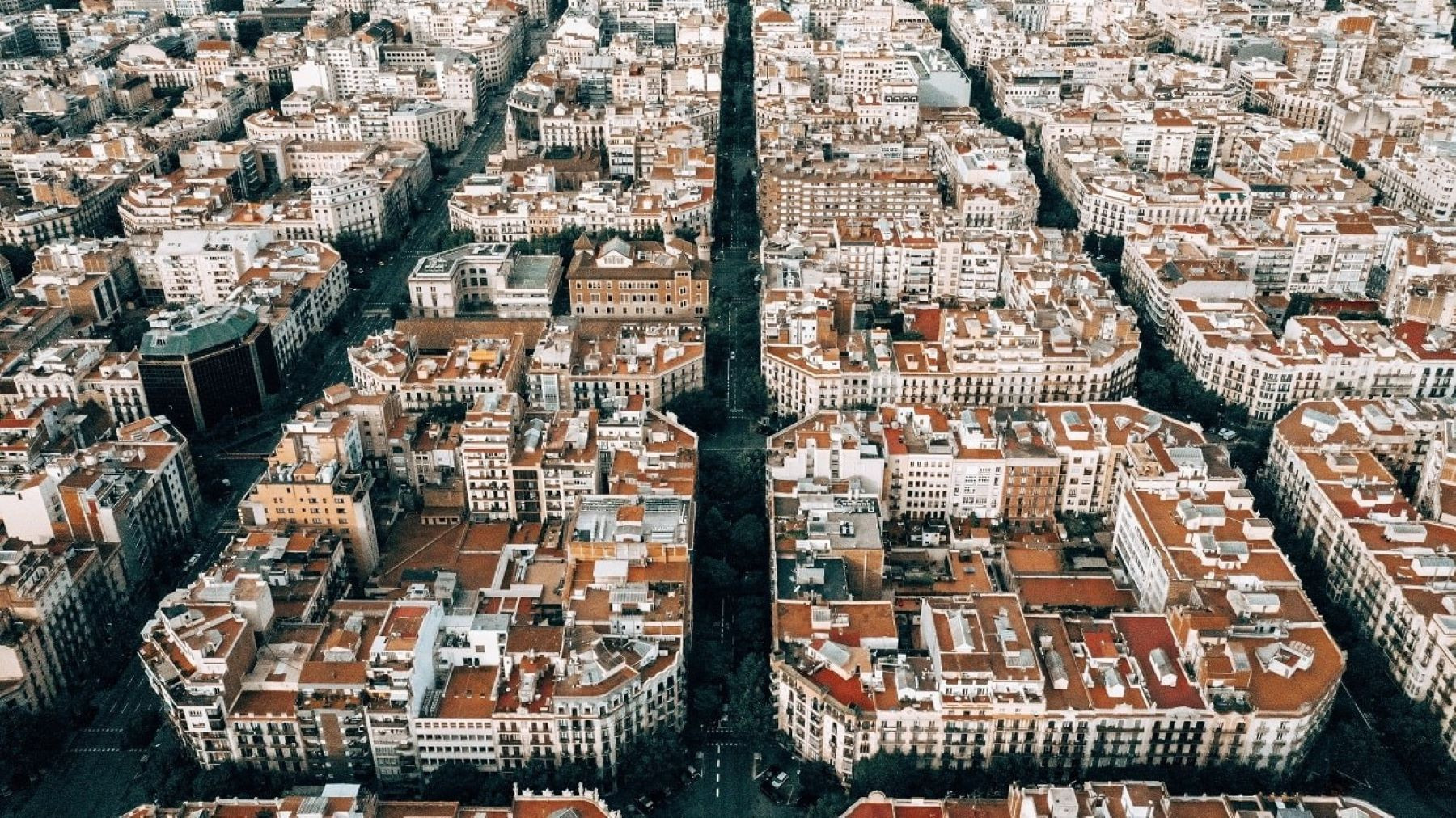 Vista panorámica del Eixample de Barcelona / ARCHIVO