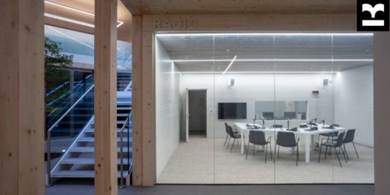 Estudio de radio de la biblioteca García Márquez / AJUNTAMENT DE BARCELONA