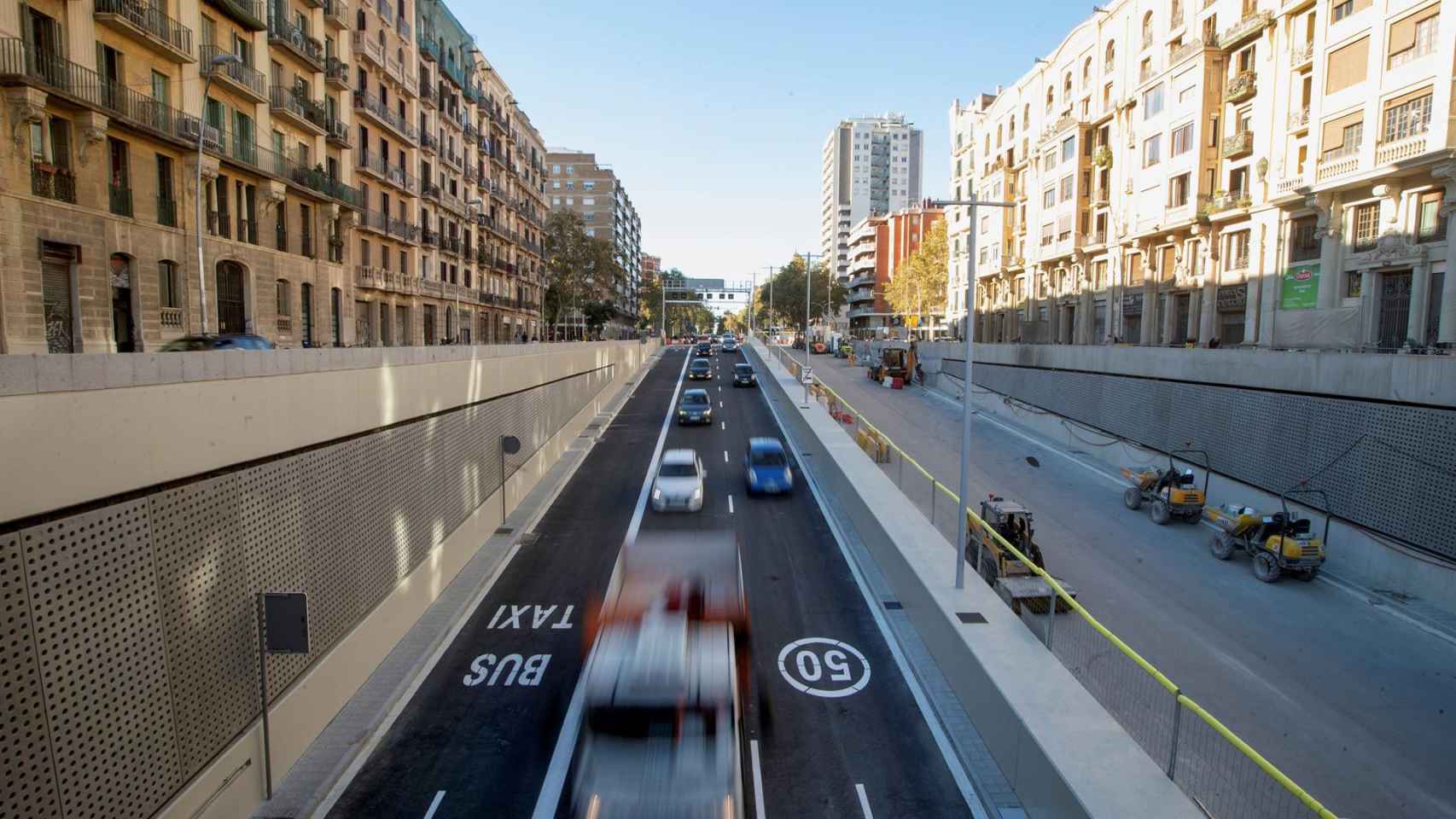 Los túneles de Glòries, donde comienza a funcionar uno de los nuevos cuatro radares de Barcelona / ARCHIVO