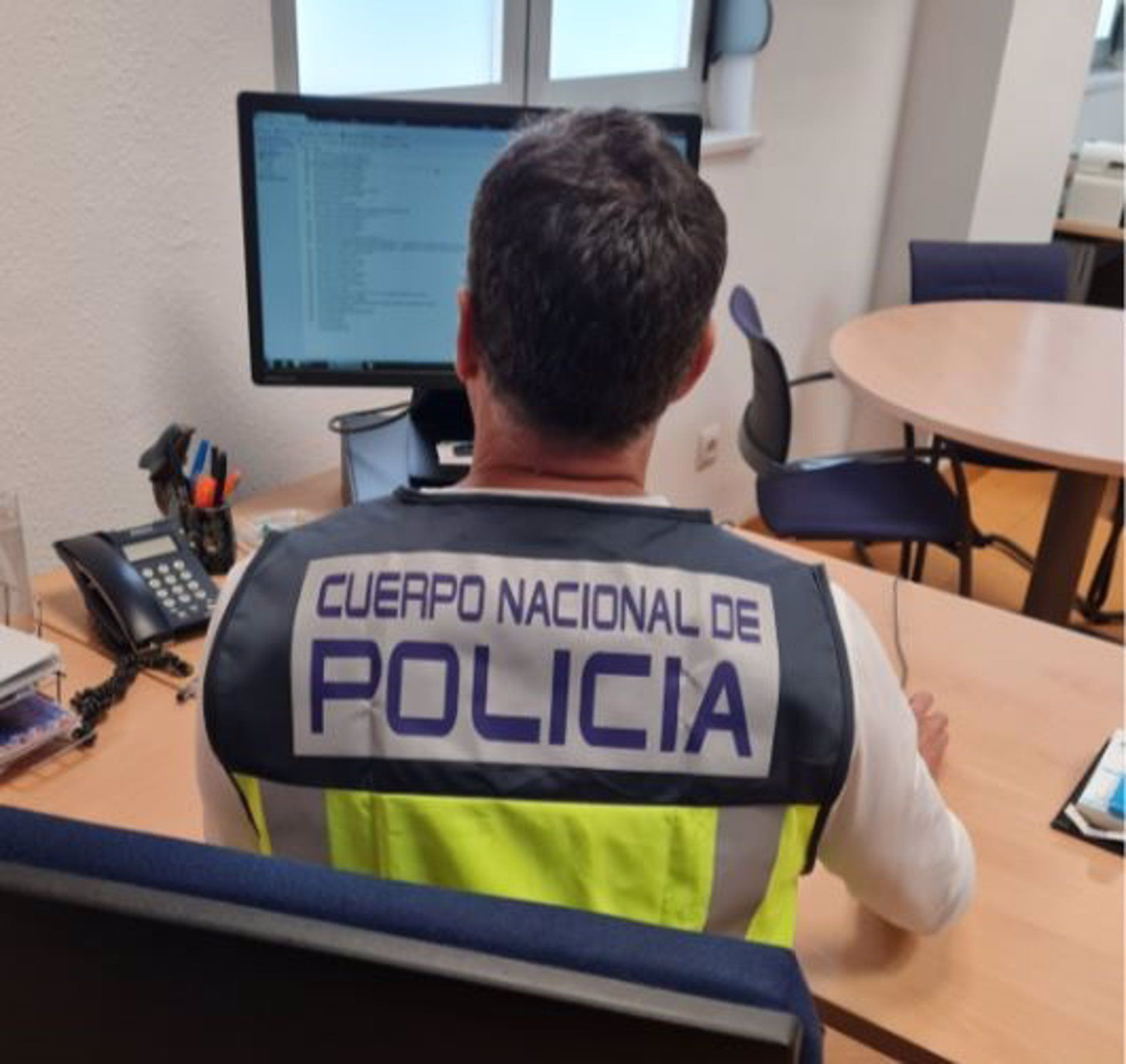 Agente de la Policía Nacional en una imagen de recurso /SUBDELEGACIÓN DEL GOBIERNO EN BIZKAIA