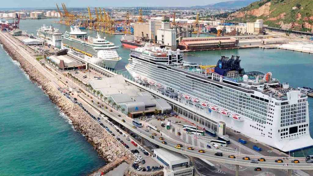 Cruceros en el Port de Barcelona / CG