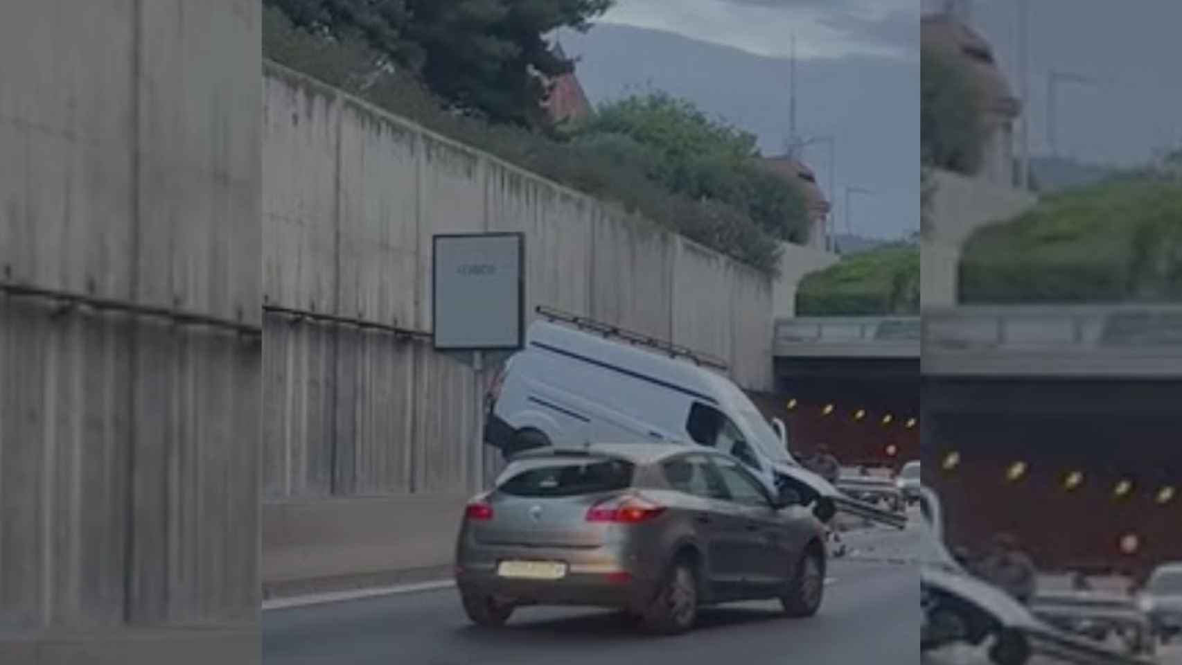 Una furgoneta choca contra la mediana en la ronda de Dalt / CEDIDA