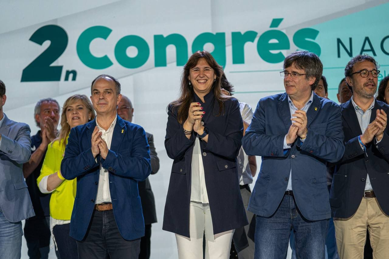 Josep Rius, a la derecha con Turull, Borràs y Puigdemont / JXCAT
