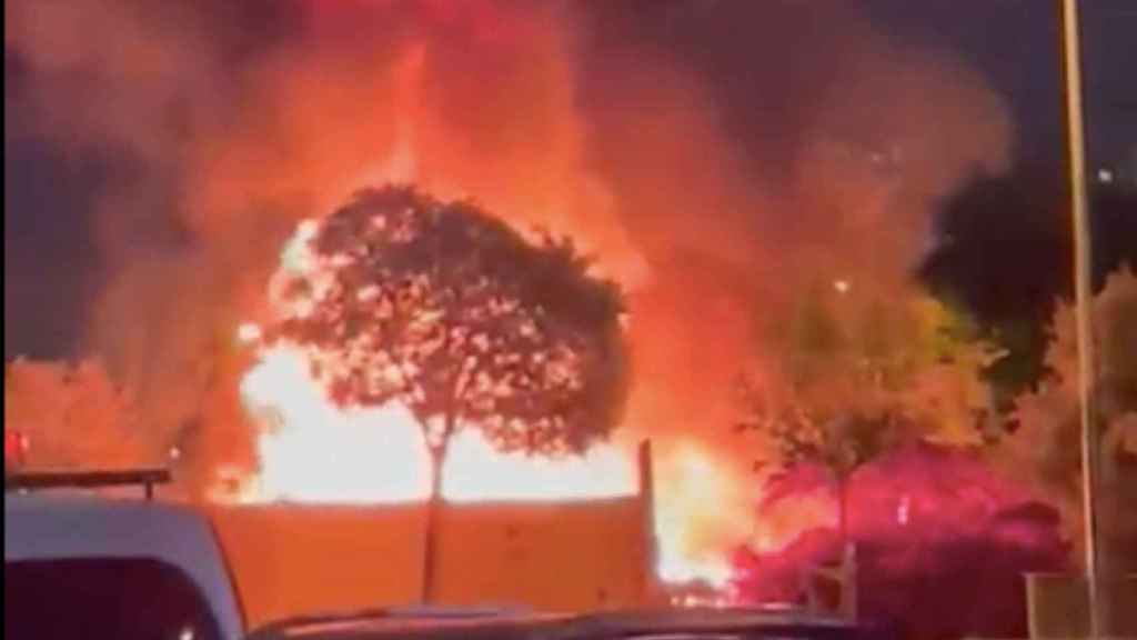 Incendio en la Sagrera este martes / TWITTER