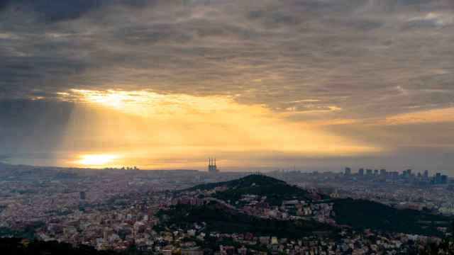 Vista panorámica de Barcelona desde el Observatori Fabra