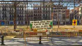 El mercado de la Abaceria, desde la travesera de Gràcia / METRÓPOLI - JORDI SUBIRANA