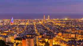 Panorámica de Barcelona durante una noche tropical / ARCHIVO