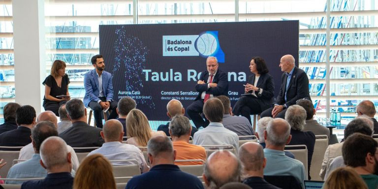 Los participantes del debate organizado por Restarting Badalona 