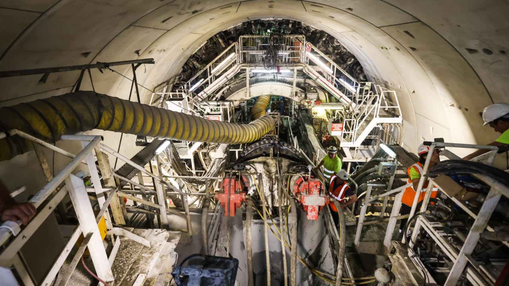 Obras de la tuneladora en la L9 / TWITTER JORDI PUIGNERÓ