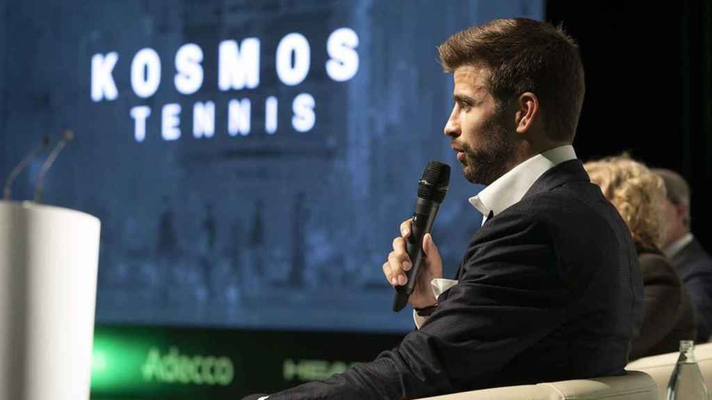 Gerard Piqué, durante una presentación con Kosmos / KOSMOS