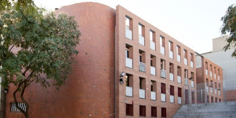 Centro Cívico del Bon Pastor / AJ BCN