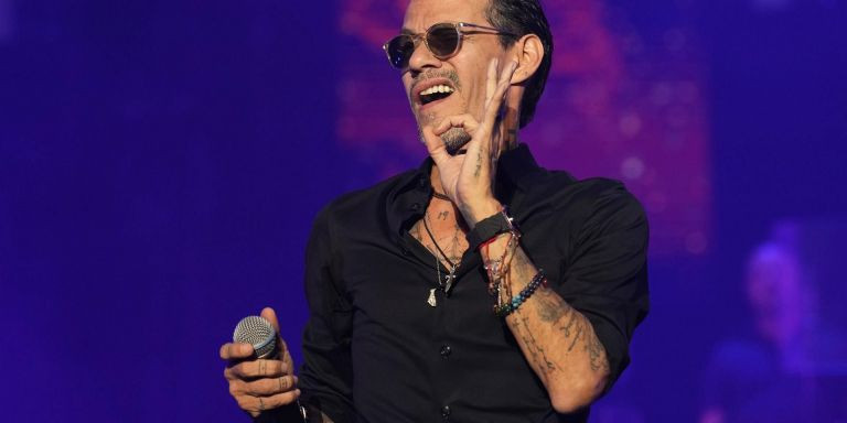 Marc Anthony durante su concierto en el RCDE de Cornellà / EFE-ALEJANDRO GARCÍA