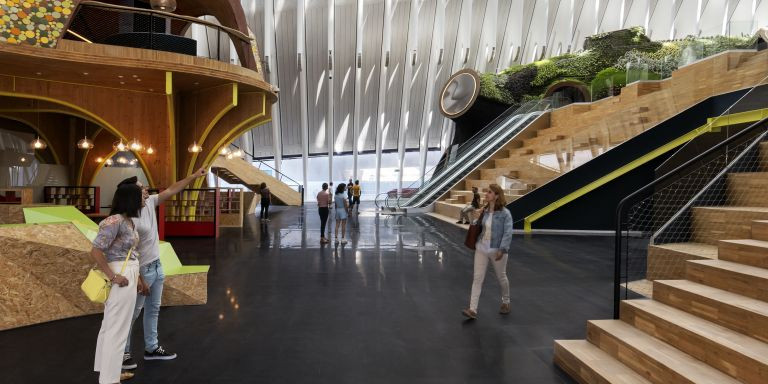 El nuevo CaixaForum Valencia ofrece miles de metros cuadrados de cultura / FLC