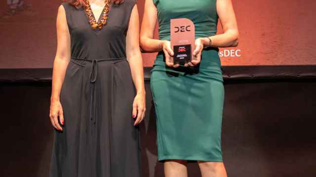 Premio DEC a la Mejor Estrategia en Experiencia de Cliente por Contigo, una iniciativa de Agbar