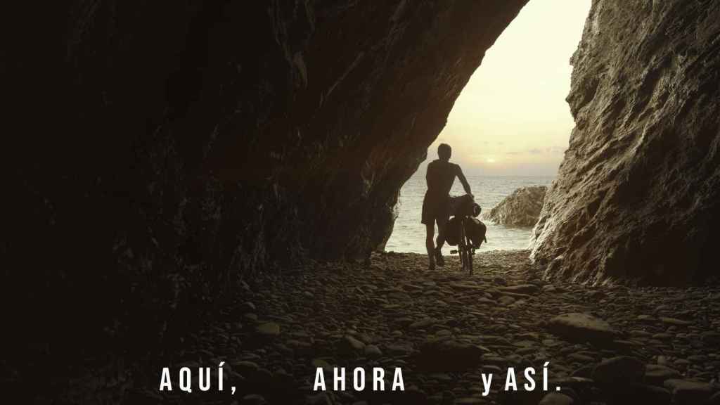 'Aquí, ahora y así', la nueva campaña de Estrella Damm