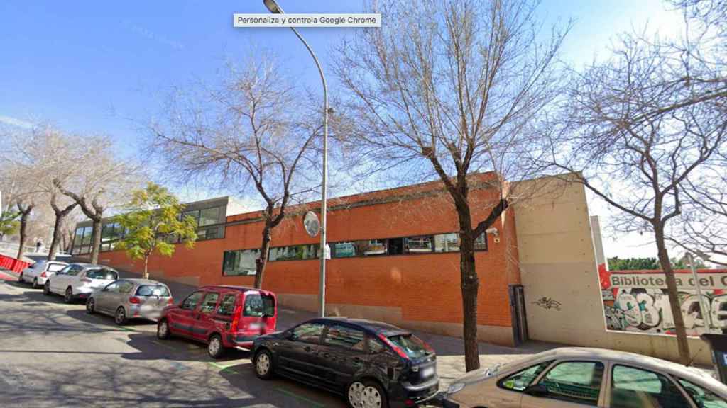 Fachada de la Biblioteca del Guinardó - Mercè Rodoreda, una de las bibliotecas de Barcelona que permanecerá abierta en agosto / GOOGLE MAPS
