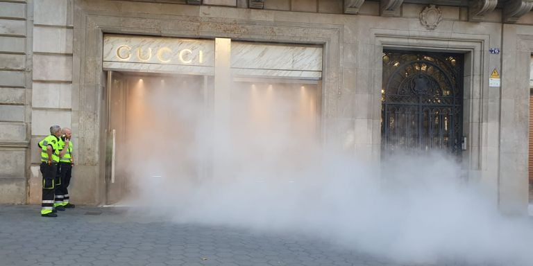 Exterior de la tienda Gucci de paseo de Gràcia este viernes / CEDIDA