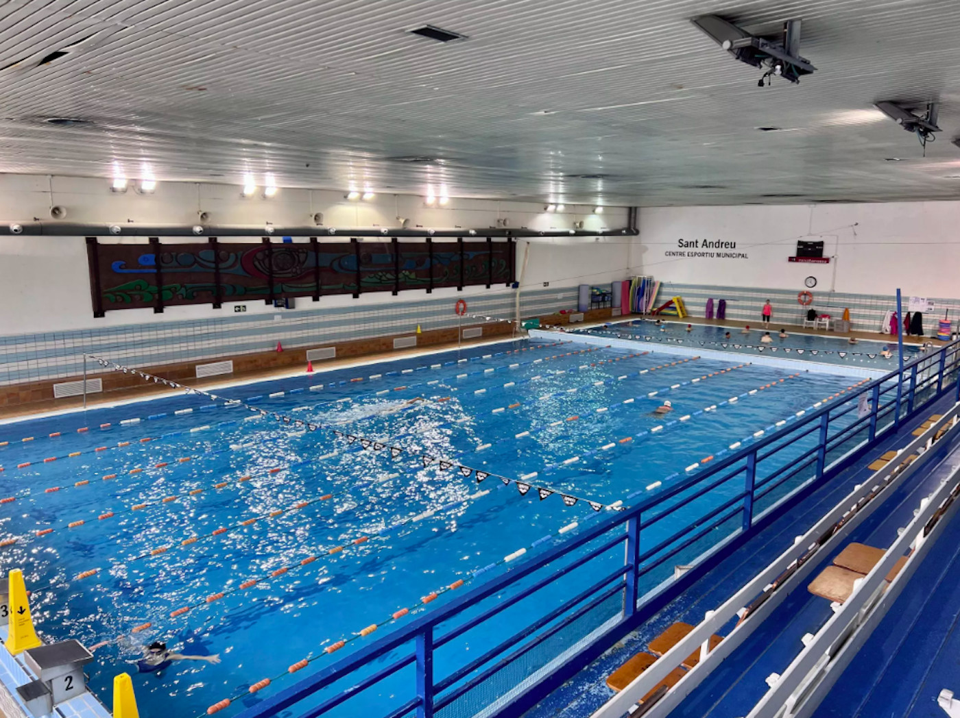 Piscina del Club Natació Sant Andreu en una imagen antigua / ARCHIVO