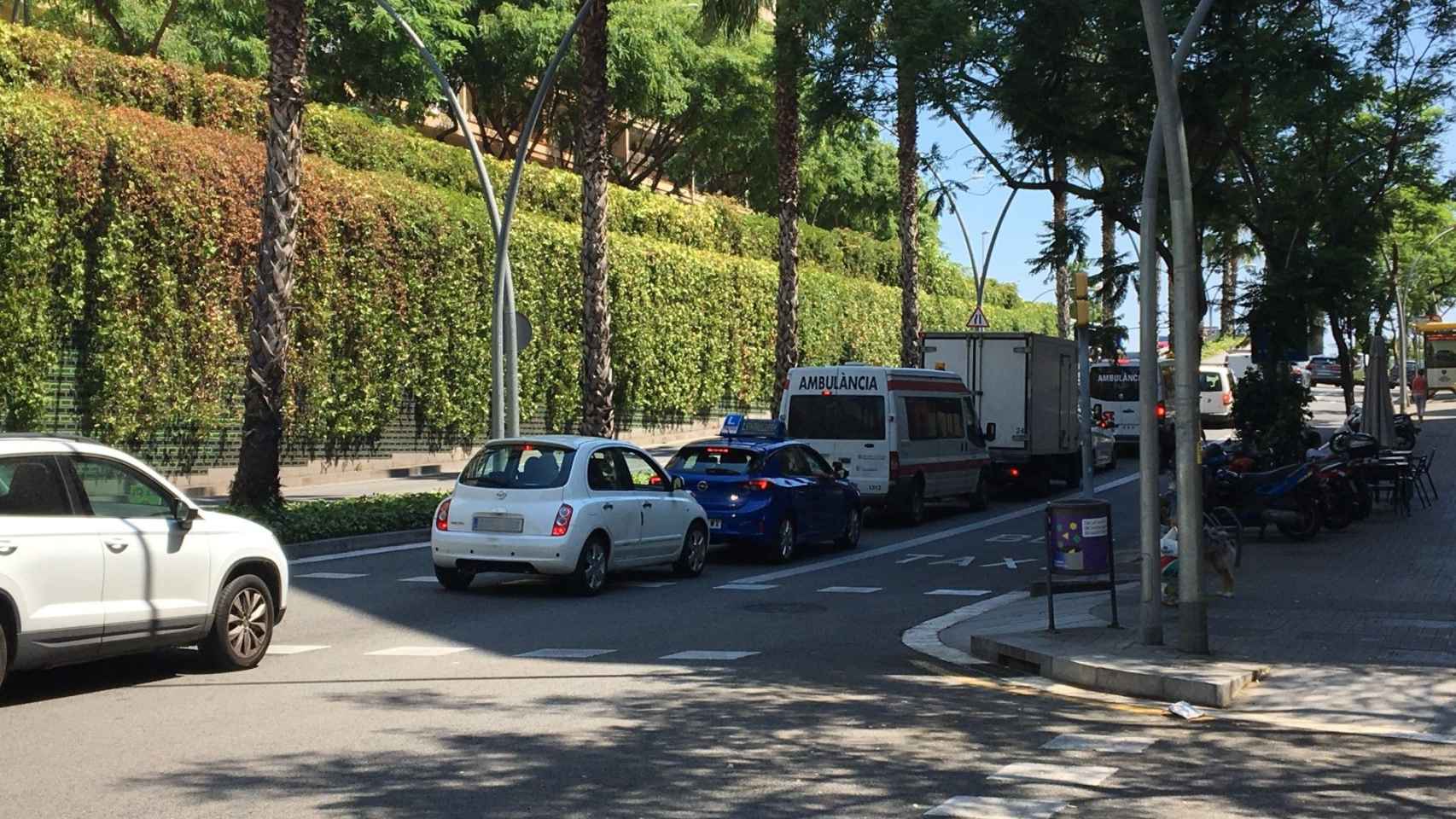 Tráfico denso en la ronda del Guinardó / METRÓPOLI - RP