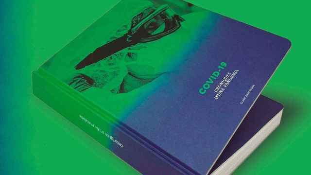 El libro del Hospital Clínic sobre la pandemia, editado por Vegueta, como homenaje a los profesionales sanitarios