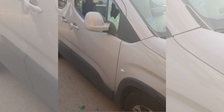 Cristal roto en el coche de un vecino de la zona residencial / CEDIDA