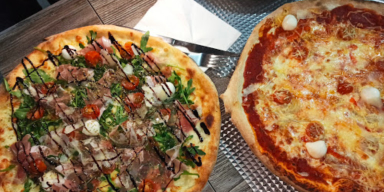 Dos de las pizzas de la carta de Ovvio, de Badalona / TRIPADVISOR