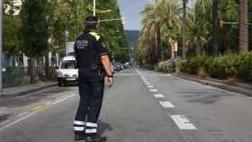 Un agente de la Guardia Urbana en un control / GUARDIA URBANA